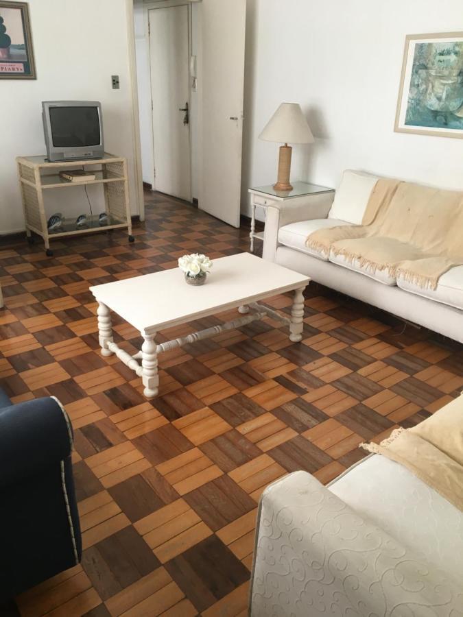 Apto Na Enseada- 3 Quadras Da Praia Da Enseada Apartment Гуаружа Екстериор снимка