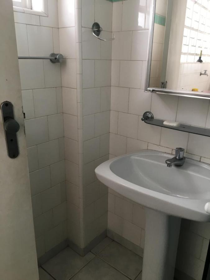 Apto Na Enseada- 3 Quadras Da Praia Da Enseada Apartment Гуаружа Екстериор снимка